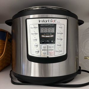 Instant Pot 6 qt.